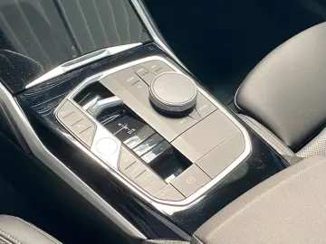 BMW M240i xDrive A-LED RFK HUD LiveCoPro KomfZG.