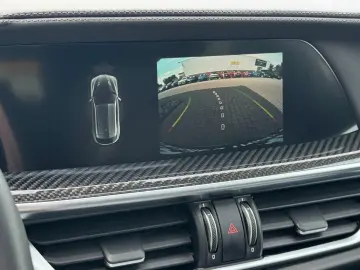 ALFA ROMEO Stelvio 2.9V6 Quadrifoglio Q4  HIFI ASSIST PANO