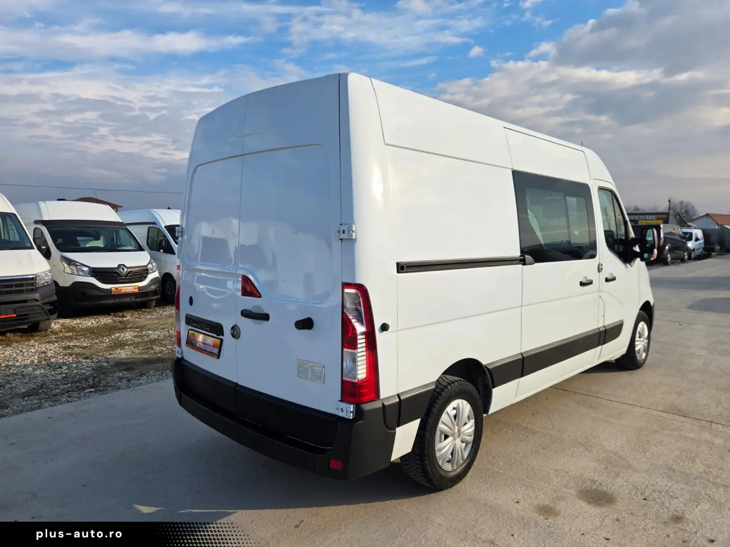 RENAULT MASTER DOKA 6 LOCURI DUBA