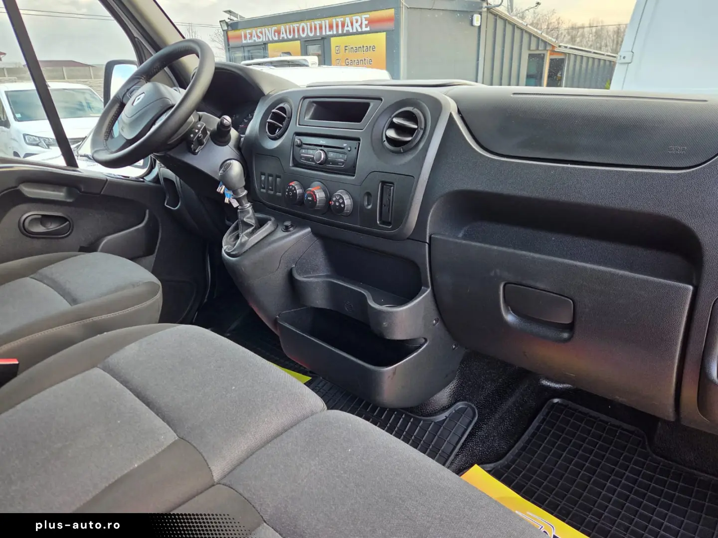 RENAULT MASTER DOKA 6 LOCURI DUBA