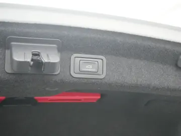 AUDI S6 PANO MATRIX AHK LUFT ACC NAVI VIRT LEDER KAM