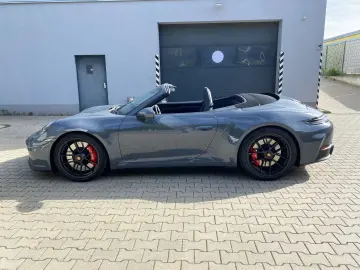 Porsche 992 GTS4 Cabriolet Lifting Sitzklima BOSE
