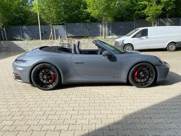 Porsche 992 GTS4 Cabriolet Lifting Sitzklima BOSE