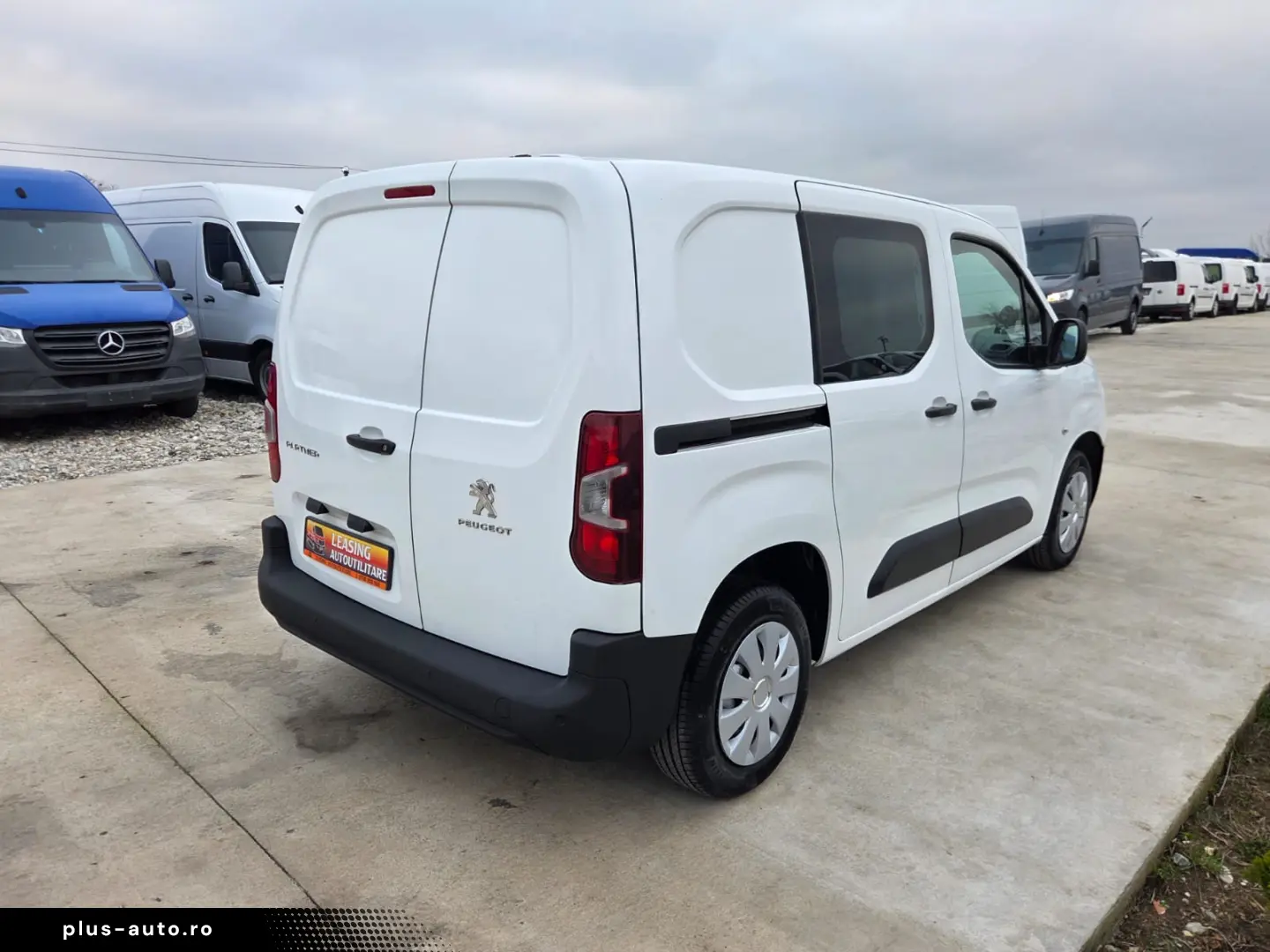 PEUGEOT NEW PARTNER