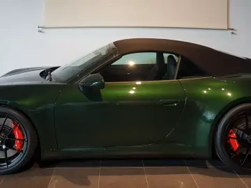 Porsche 992 Carrera 4 GTS Cabriolet 2026
