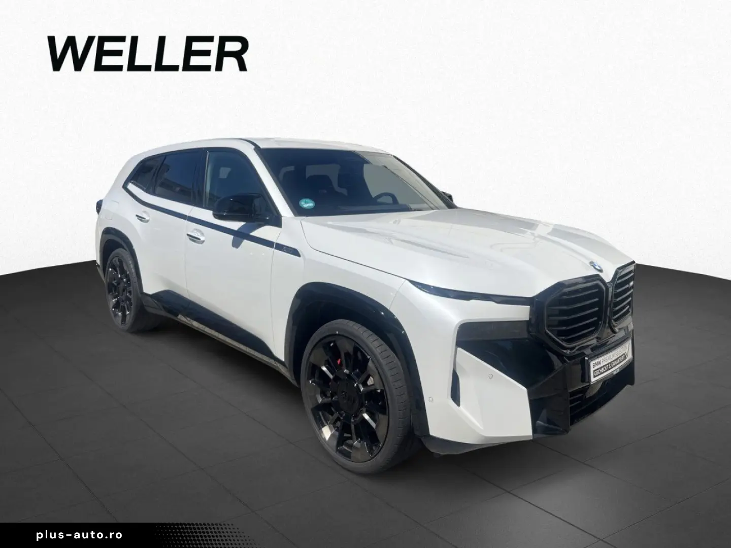 BMW XM 50e B&W AHK Massage AdFw-Pro ACC BAB-Ass 23