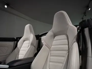 Porsche 992 911 Carrera 4 GTS Cabrio Natooliv