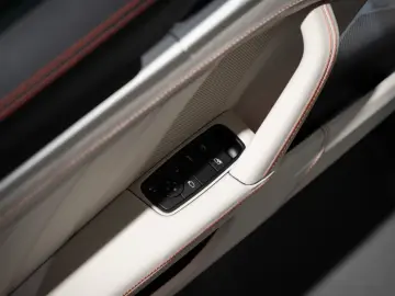Porsche 992 911 Carrera 4 GTS Cabrio Natooliv
