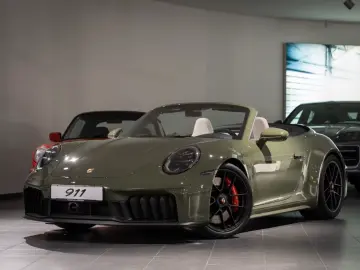 Porsche 992 911 Carrera 4 GTS Cabrio Natooliv