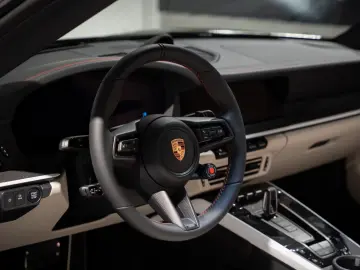 Porsche 992 911 Carrera 4 GTS Cabrio Natooliv