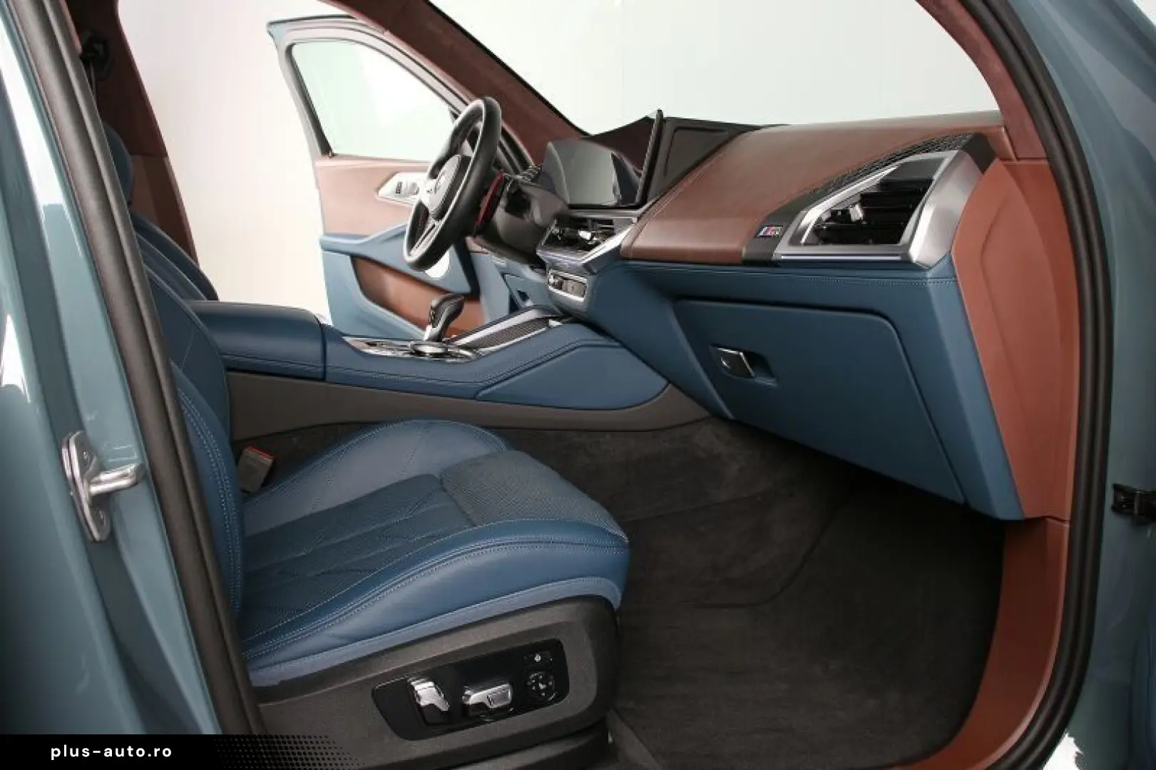 BMW XM Massage B&W ACC HuD Driver´s Package Park