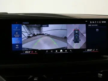BMW XM Massage B&W ACC HuD Driver´s Package Park