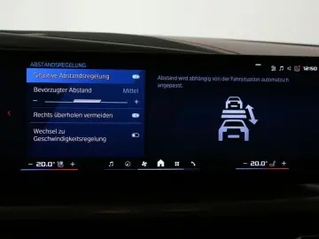 BMW XM Massage B&W ACC HuD Driver´s Package Park