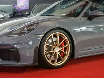 PORSCHE Boxster 718 Spyder1.HAND BOSE Carbonsitz Service