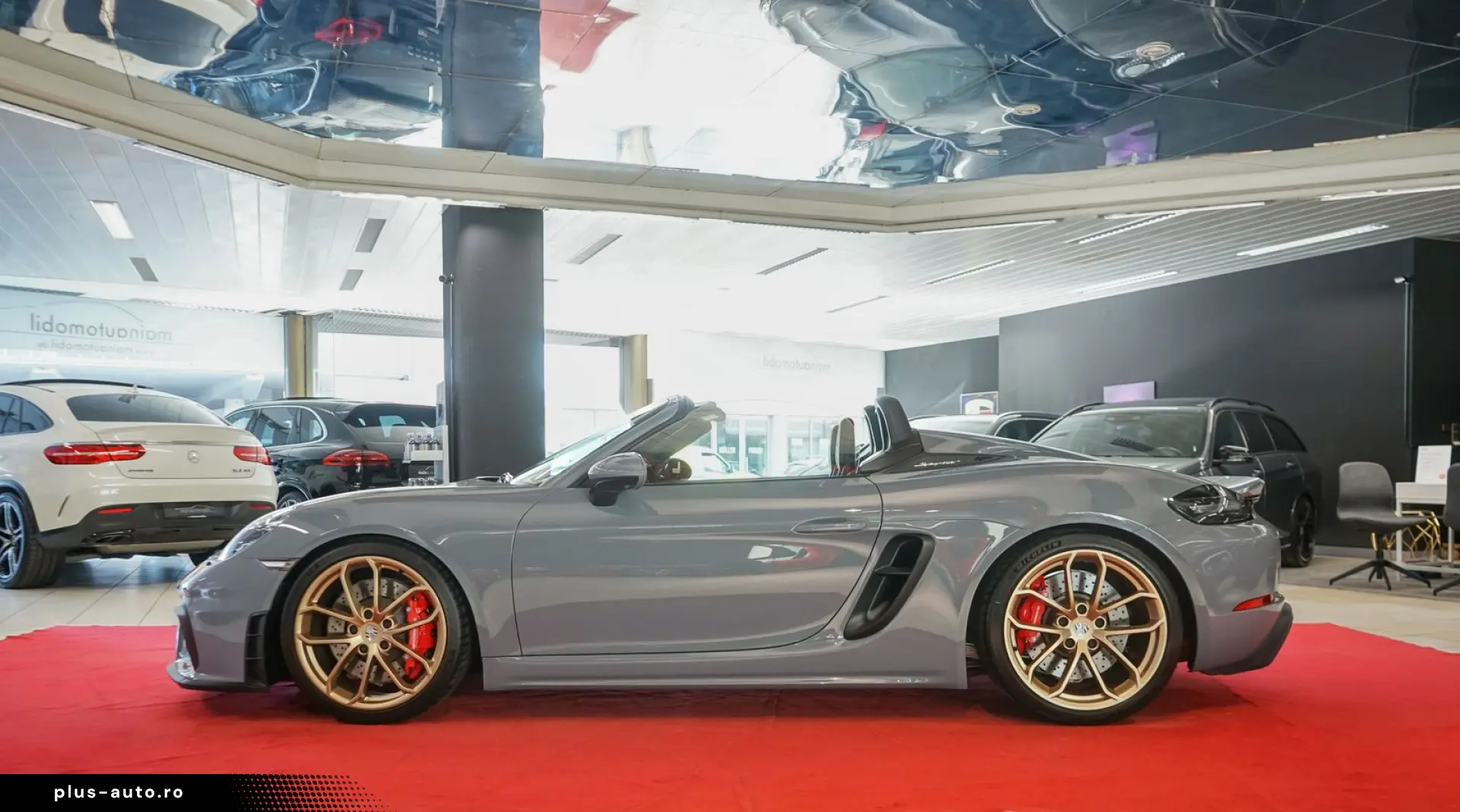 PORSCHE Boxster 718 Spyder1.HAND BOSE Carbonsitz Service