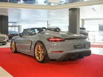 PORSCHE Boxster 718 Spyder1.HAND BOSE Carbonsitz Service