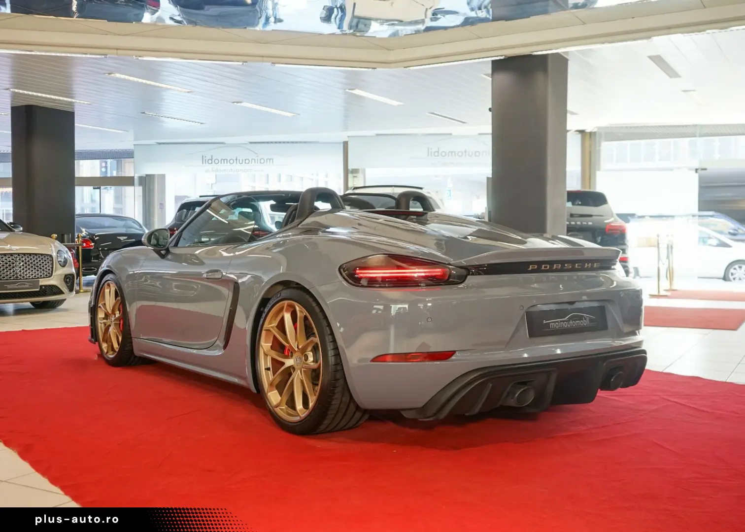 PORSCHE Boxster 718 Spyder1.HAND BOSE Carbonsitz Service