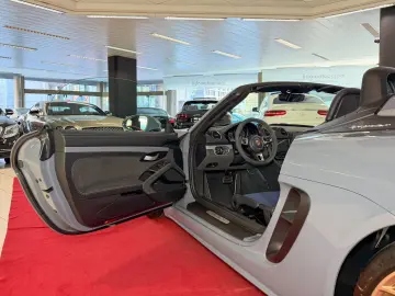 PORSCHE Boxster 718 Spyder1.HAND BOSE Carbonsitz Service