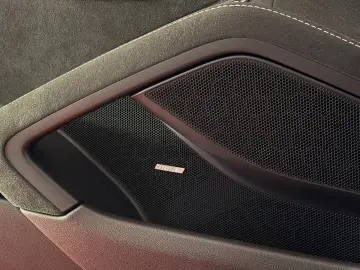 PORSCHE Boxster 718 Spyder1.HAND BOSE Carbonsitz Service