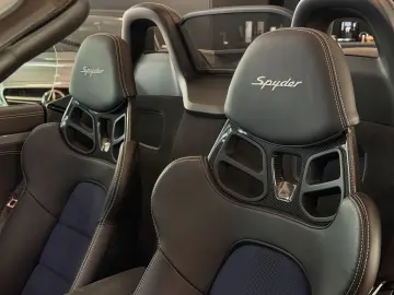 PORSCHE Boxster 718 Spyder1.HAND BOSE Carbonsitz Service