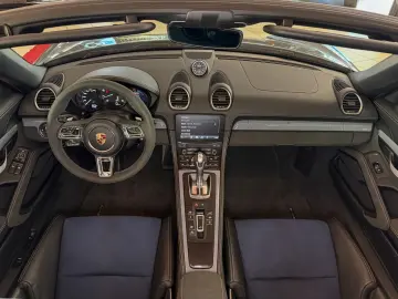 PORSCHE Boxster 718 Spyder1.HAND BOSE Carbonsitz Service
