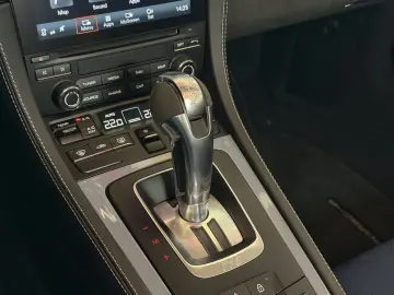 PORSCHE Boxster 718 Spyder1.HAND BOSE Carbonsitz Service