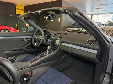 PORSCHE Boxster 718 Spyder1.HAND BOSE Carbonsitz Service
