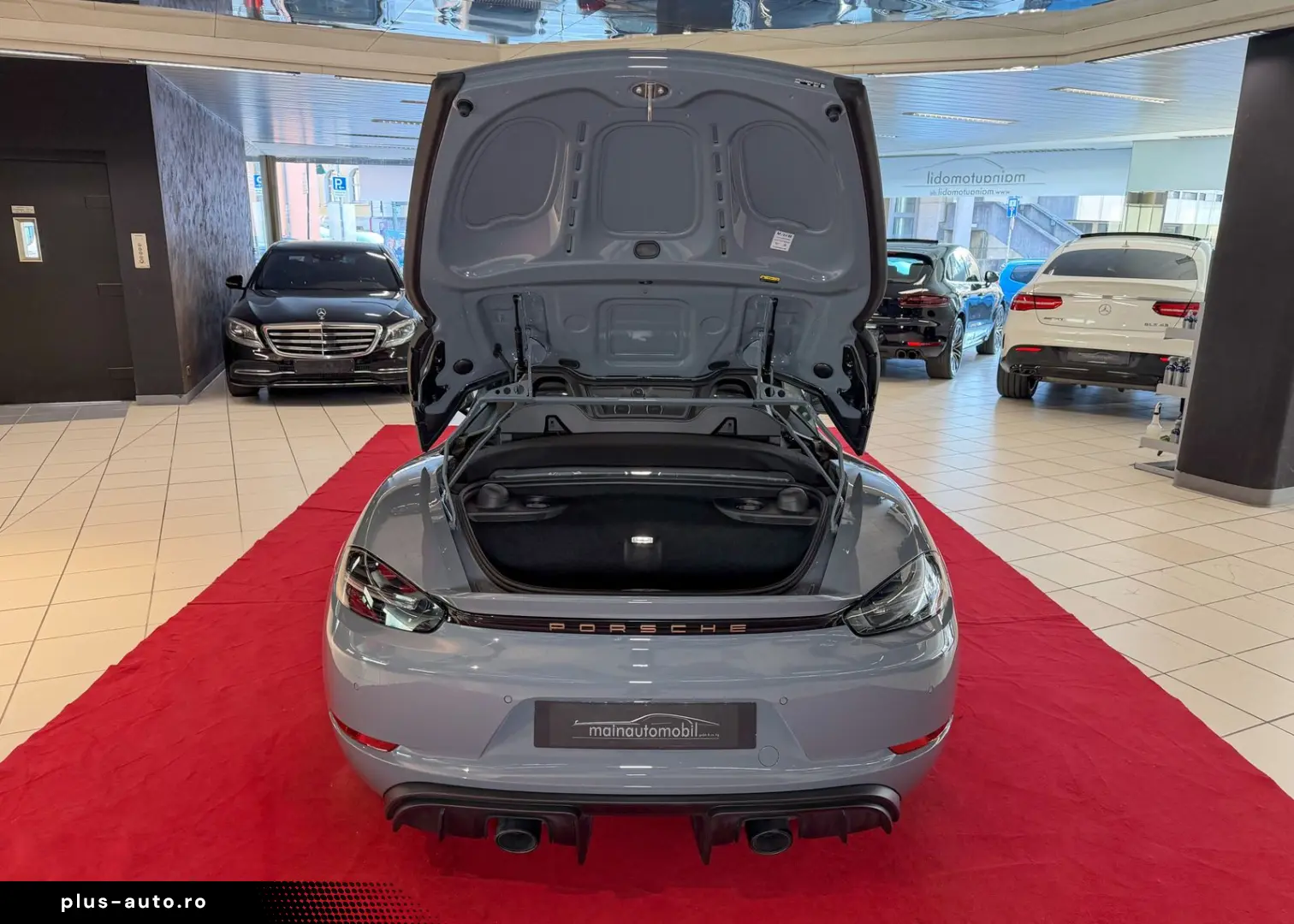 PORSCHE Boxster 718 Spyder1.HAND BOSE Carbonsitz Service