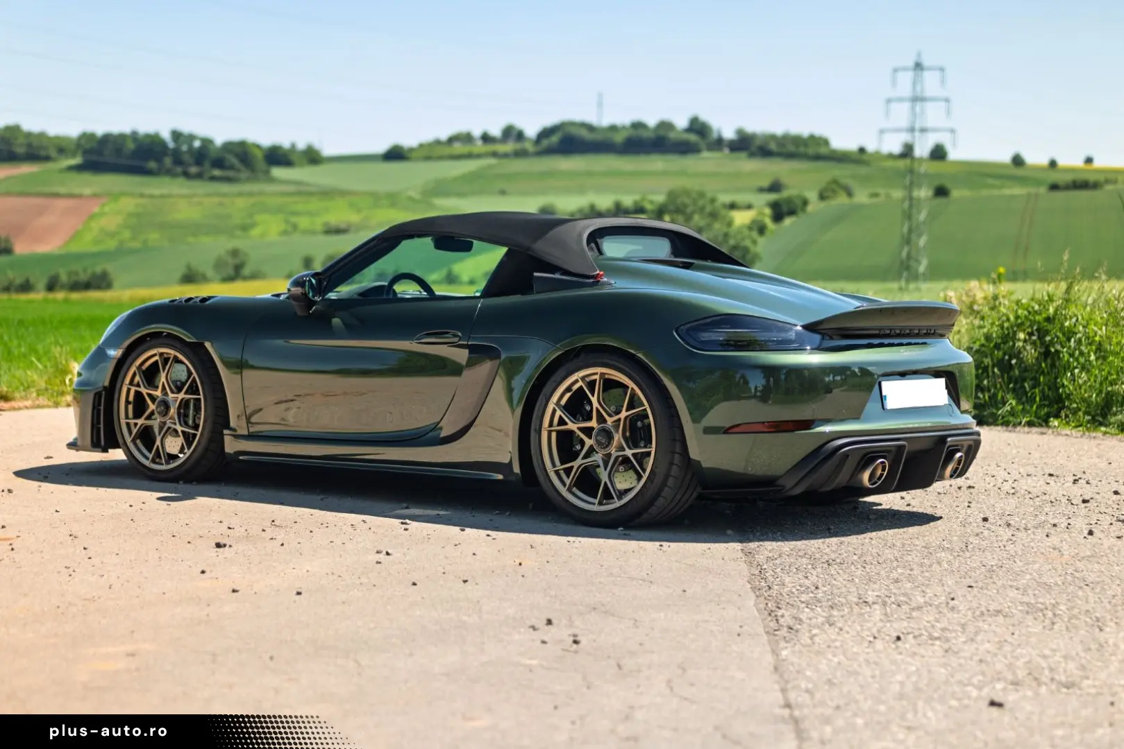 PORSCHE Boxster 718 Spider RS Weissach PTS Ceramic LIft