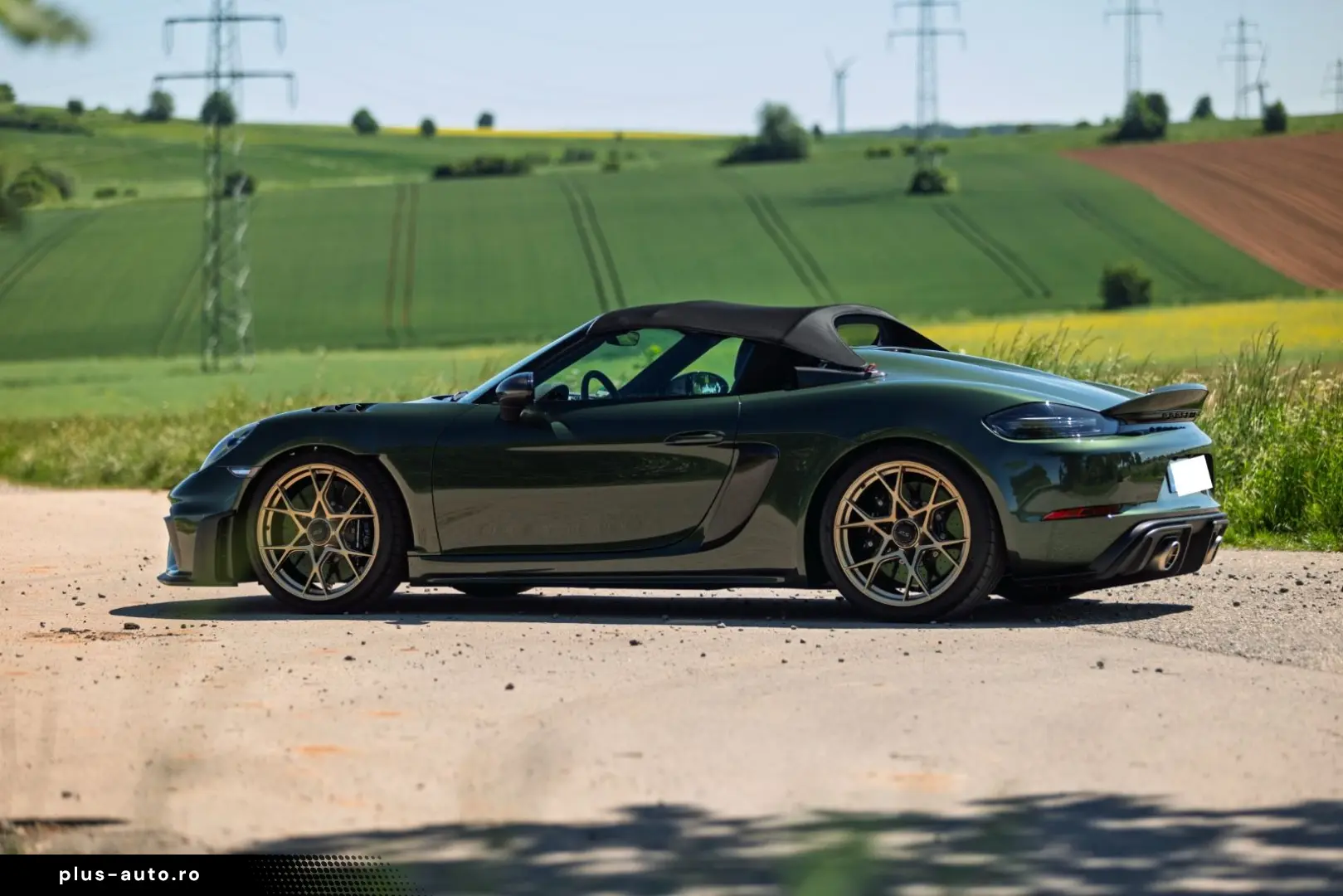 PORSCHE Boxster 718 Spider RS Weissach PTS Ceramic LIft