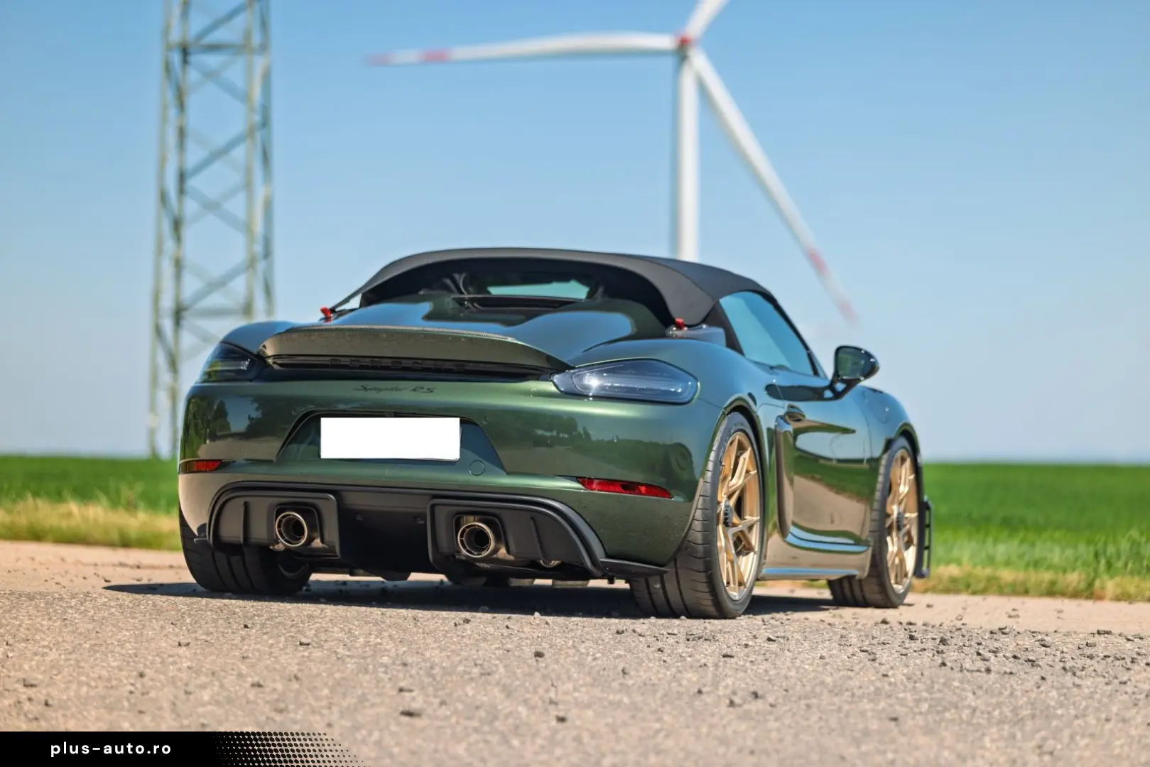 PORSCHE Boxster 718 Spider RS Weissach PTS Ceramic LIft