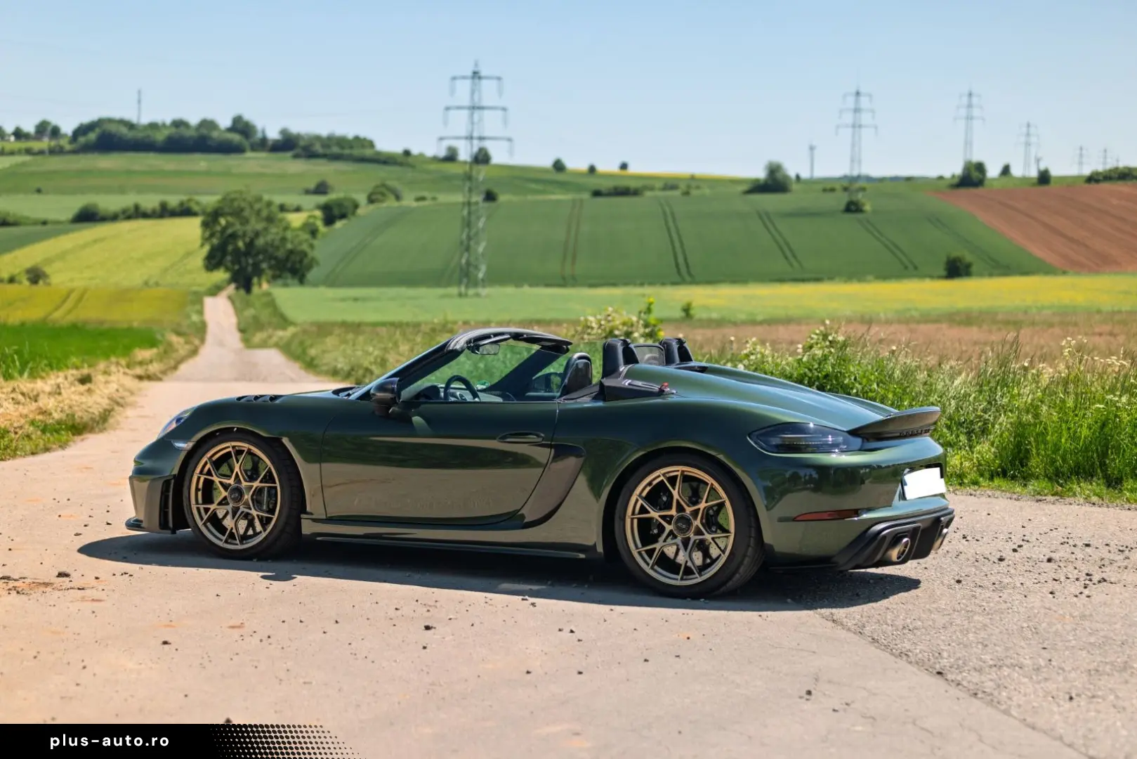 PORSCHE Boxster 718 Spider RS Weissach PTS Ceramic LIft