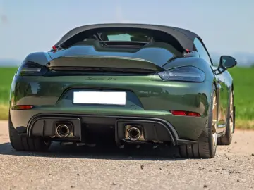 PORSCHE Boxster 718 Spider RS Weissach PTS Ceramic LIft