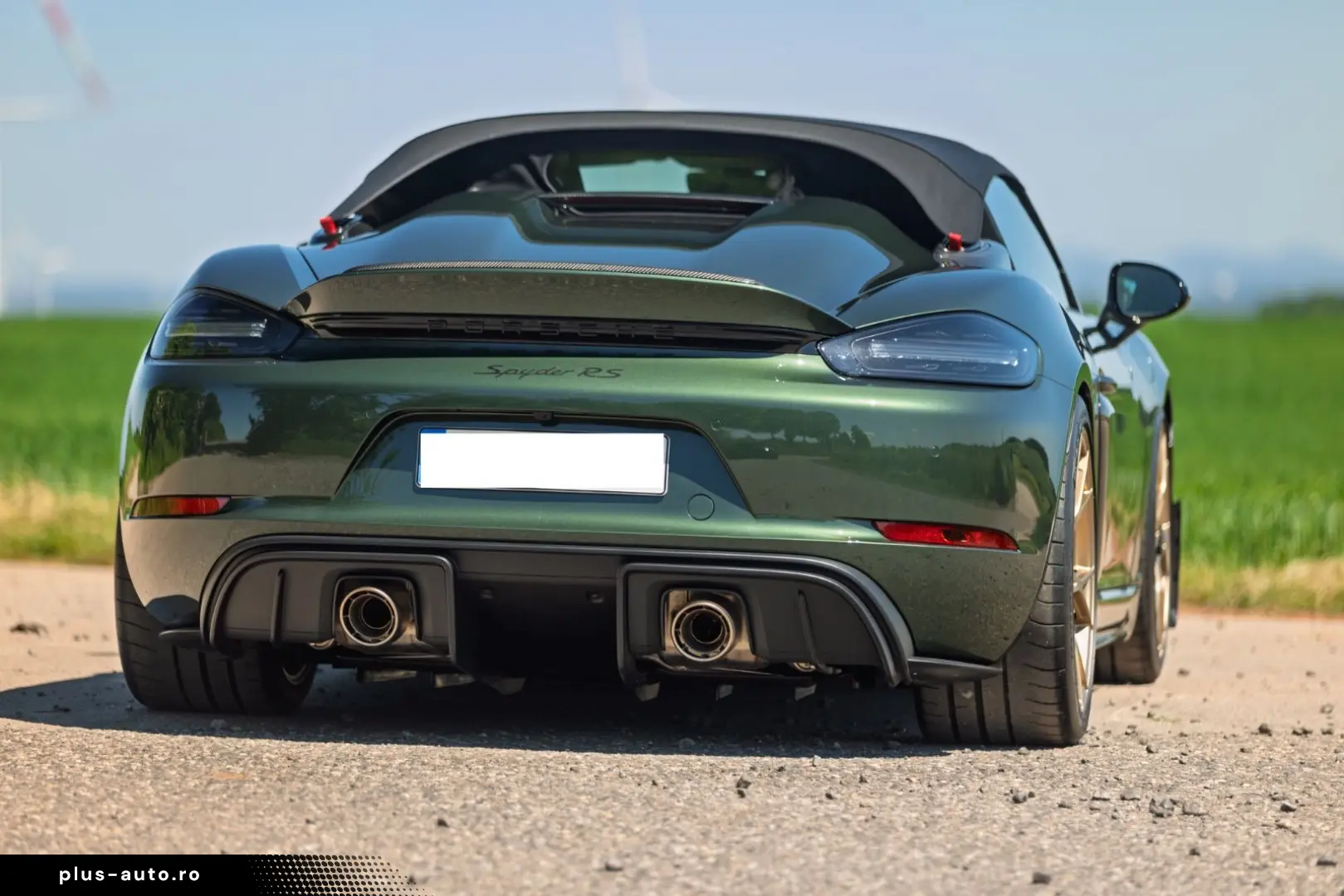 PORSCHE Boxster 718 Spider RS Weissach PTS Ceramic LIft