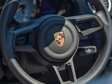 PORSCHE Boxster 718 Spider RS Weissach PTS Ceramic LIft