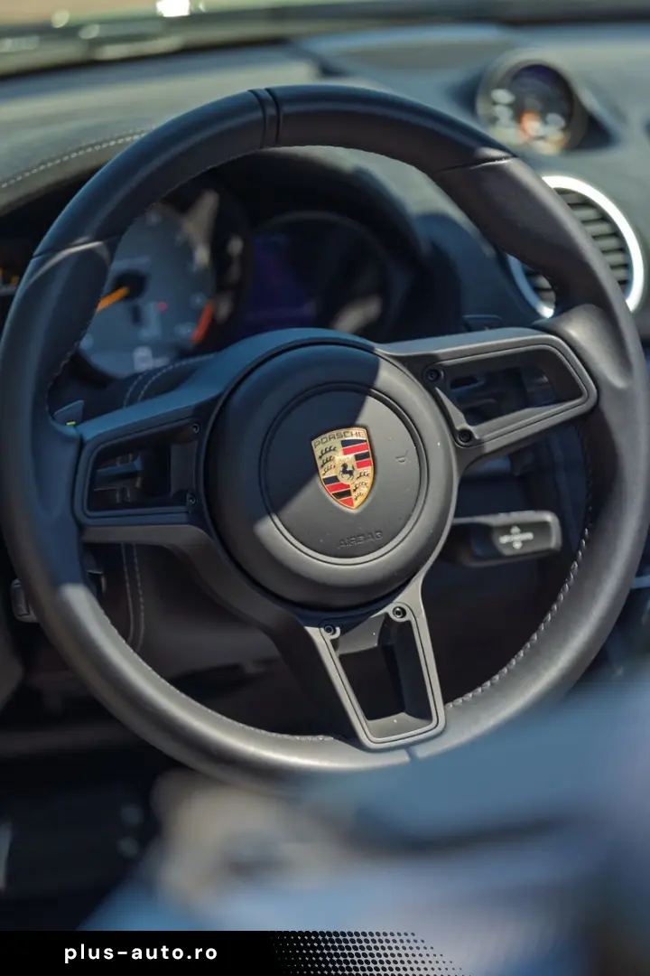 PORSCHE Boxster 718 Spider RS Weissach PTS Ceramic LIft