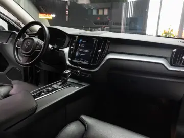 Volvo XC 60 T5 Geartronic Momentum Pro LED Stoc Timisoara