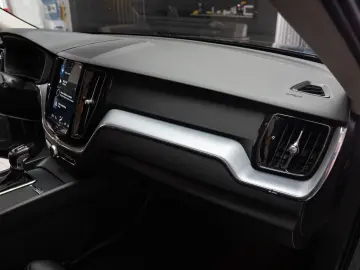 Volvo XC 60 T5 Geartronic Momentum Pro LED Stoc Timisoara