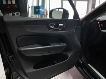 Volvo XC 60 T5 Geartronic Momentum Pro LED Stoc Timisoara