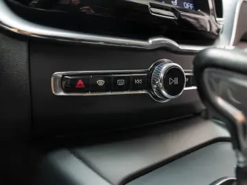 Volvo XC 60 T5 Geartronic Momentum Pro LED Stoc Timisoara