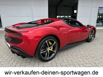 FERRARI 296 GTS Sonderfarbe Rosso Magma UPE 385´T 1. Hd