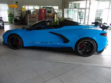 CORVETTE C8 Cabriolet Stingray 3LT Z51 Lift Vollausstatt.