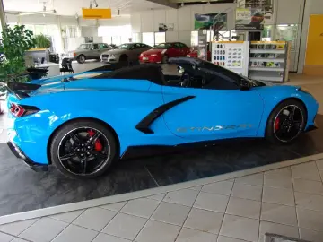 CORVETTE C8 Cabriolet Stingray 3LT Z51 Lift Vollausstatt.