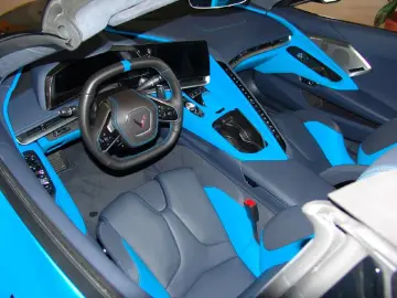 CORVETTE C8 Cabriolet Stingray 3LT Z51 Lift Vollausstatt.