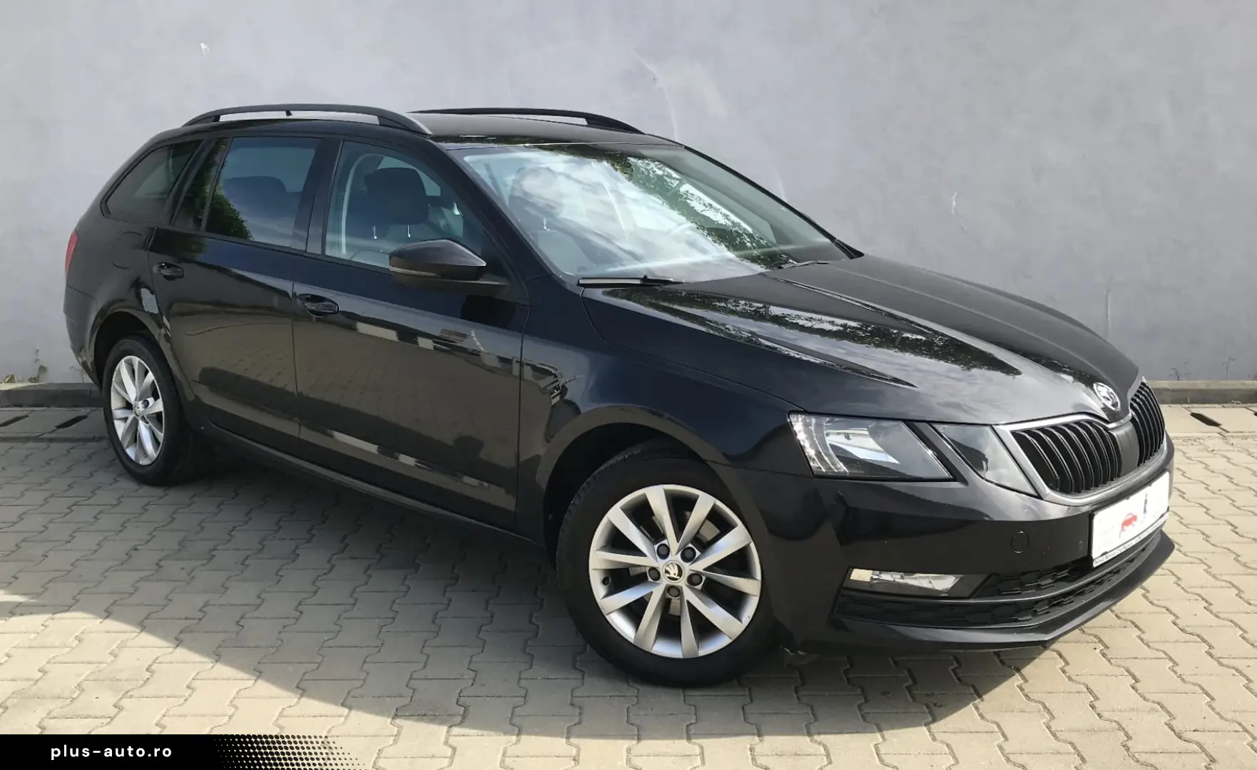 SKODA OCTAVIA 1.6 TDI DSG Ambition