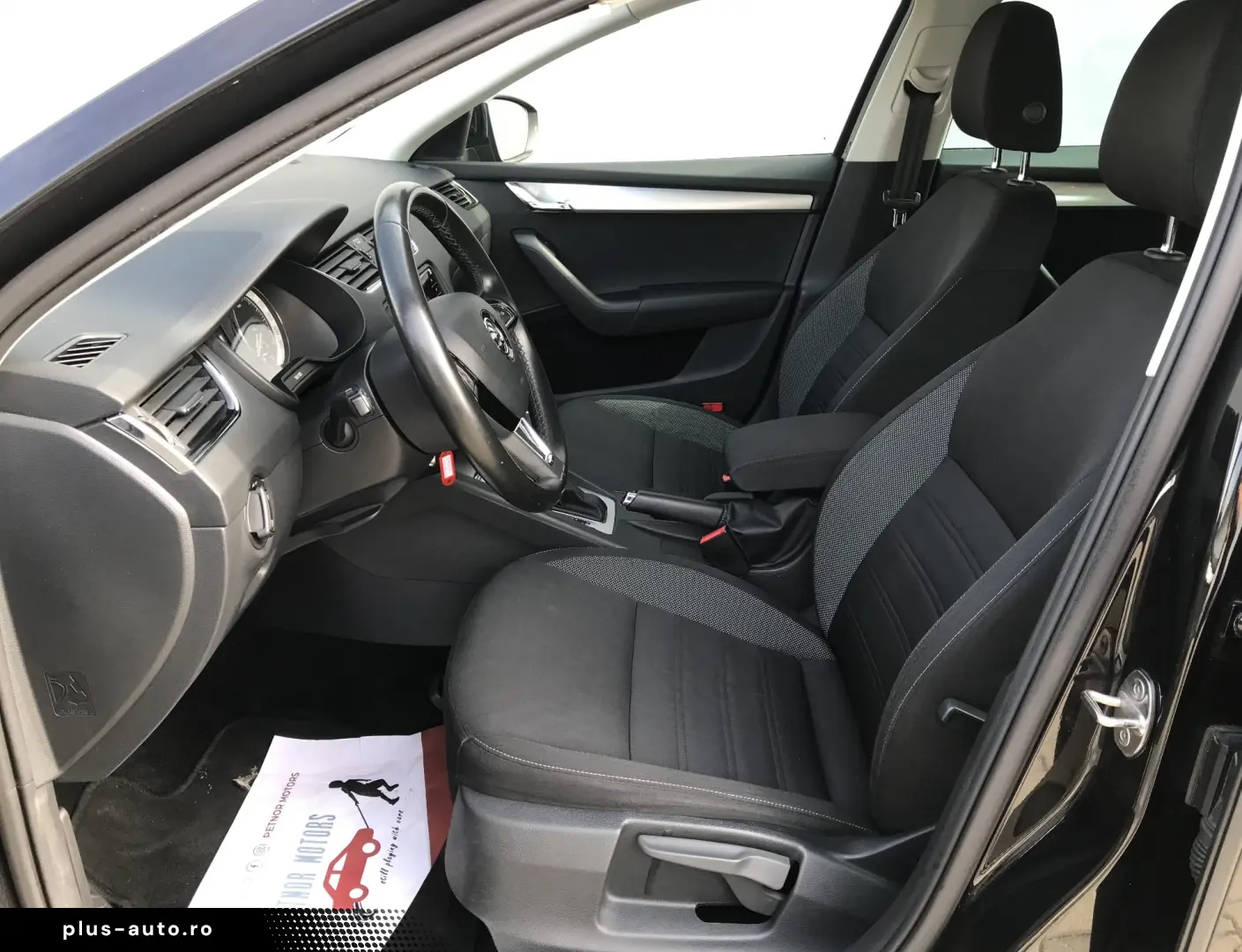 SKODA OCTAVIA 1.6 TDI DSG Ambition