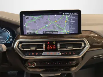 BMW X3 30xe M Sport AHK ACC HIFI QI KZU HUD Memory