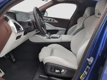 BMW XM 50e Massage Bowers & Wilkins AHK Kamera