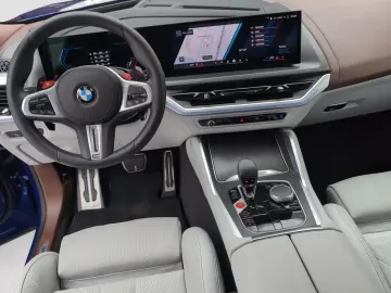 BMW XM 50e Massage Bowers & Wilkins AHK Kamera