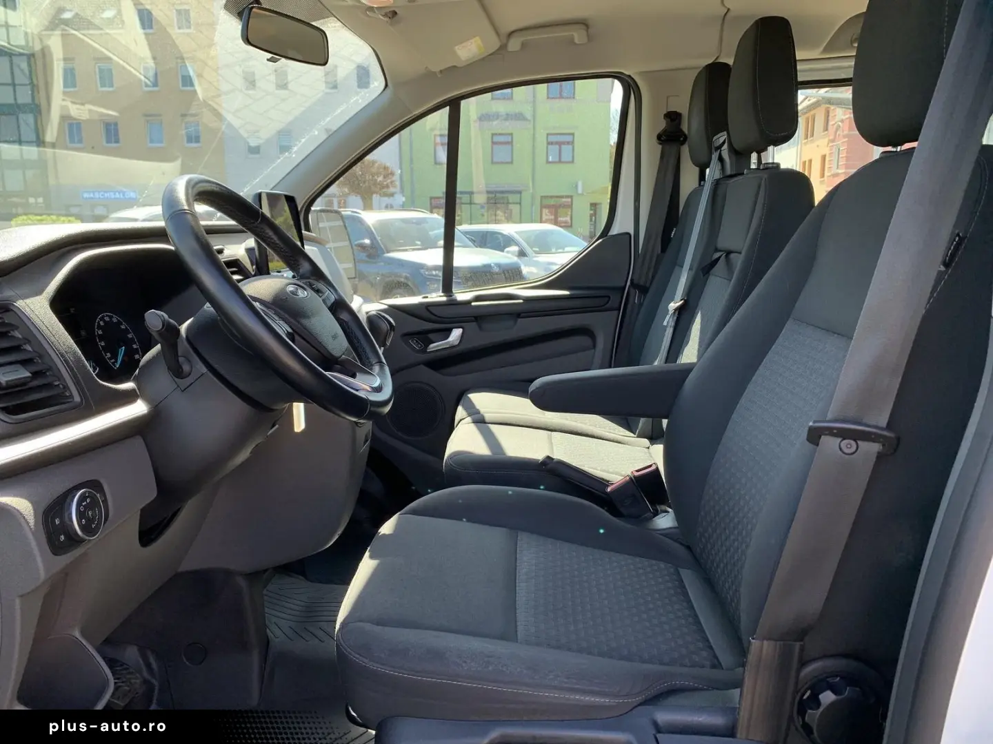 FORD Transit Custom Kombi L2 9-Sitz Navi Sitzhzg